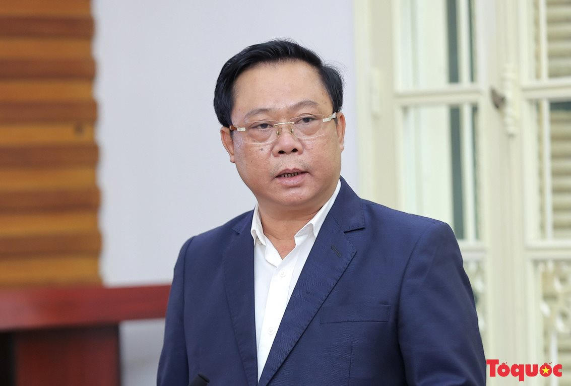 ongthuy-baiduoi89.png