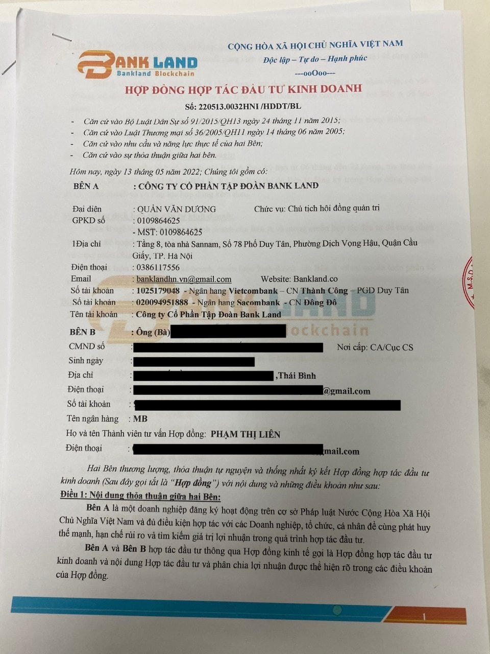 Bản hợp đồng của một khách hàng.