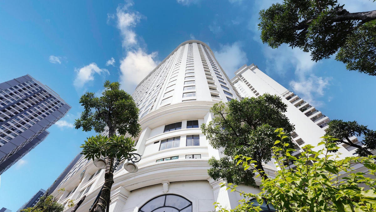 Không phải sang quốc đảo xanh Singapore, chỉ cần đến Sunshine Garden để chiêm ngưỡng mùa thu xanh trong gió reo xào xạc.