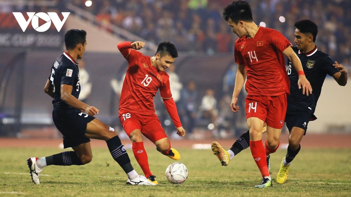 Quang Hải đang liên tục khuấy đảo hàng thủ Indonesia với những pha phản công tốc độ. (Ảnh: Trần Tiến). Nguồn: VOV.