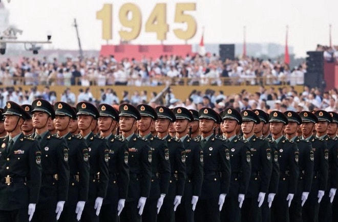 Quân nhân tham gia duyệt binh ở Trung Quốc. (Nguồn: Reuters) 0309-duyet-binh-trung-quoc.jpg
