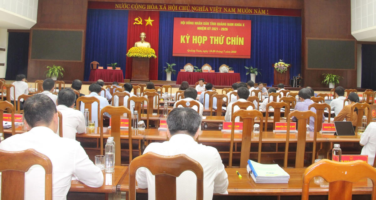 Quang cảnh kỳ họp thứ 9, HĐND tỉnh khóa X.