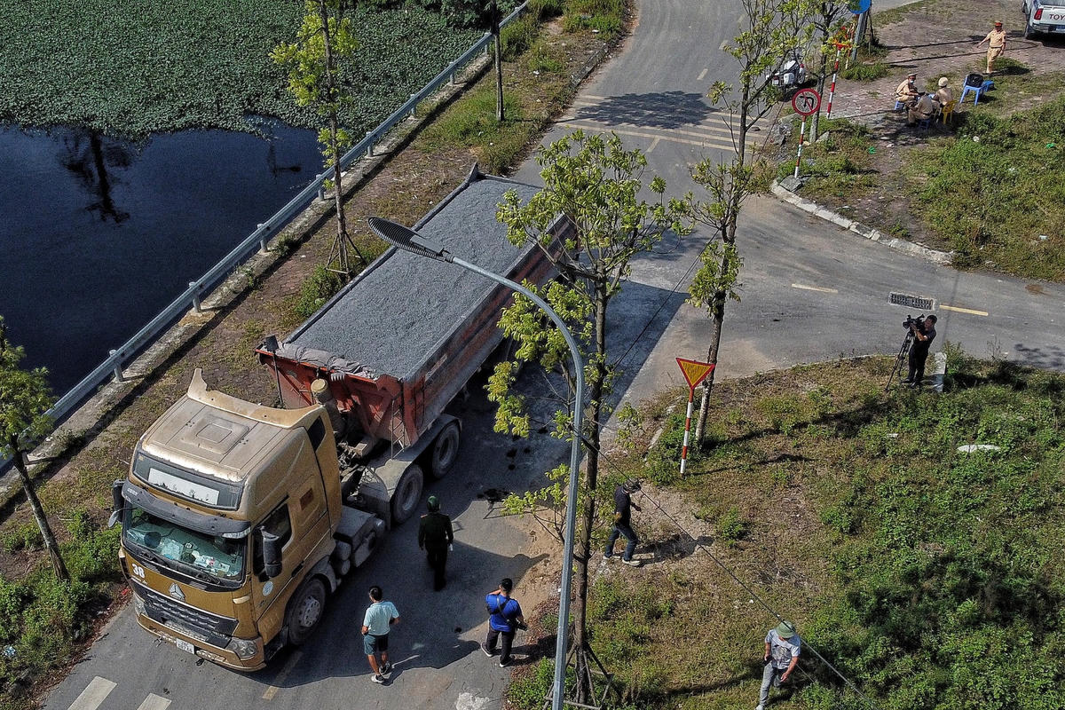 Xe quá khổ, quá tải vẫn chưa chấm dứt.