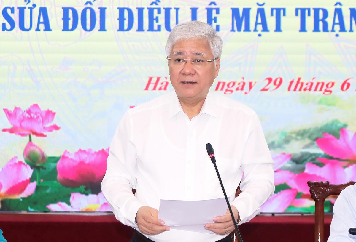 Bí thư Trung ương Đảng, Chủ tịch UBTƯ MTTQ Việt Nam Đỗ Văn Chiến phát biểu tại Hội nghị.