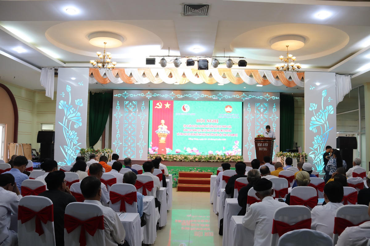 Quang cảnh Hội nghị.