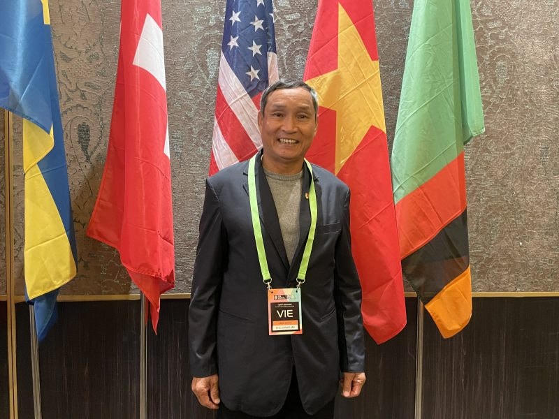 HLV trưởng Mai Đức Chung tham dự Lễ bốc thăm VCK FIFA World Cup Bóng đá nữ 2023. Ảnh: VFF.