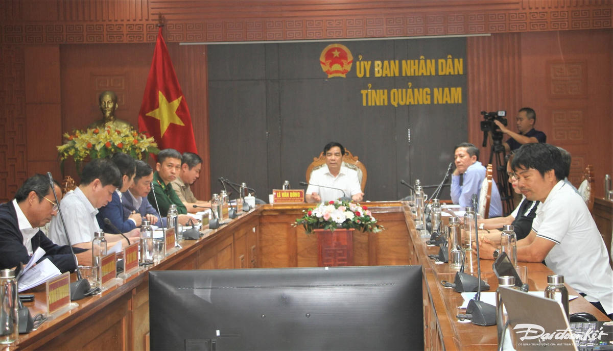LAM VIEC 2
