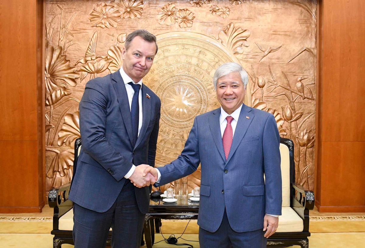 Bí thư Trung ương Đảng, Chủ tịch UBTƯ MTTQ Việt Nam Đỗ Văn Chiến tiếp Phó Chủ tịch thứ nhất Hội đồng Liên bang Nga, Chủ tịch Nhóm Hợp tác với Quốc hội Việt Nam của Hội đồng Liên bang Nga Andrey Yatskin. 