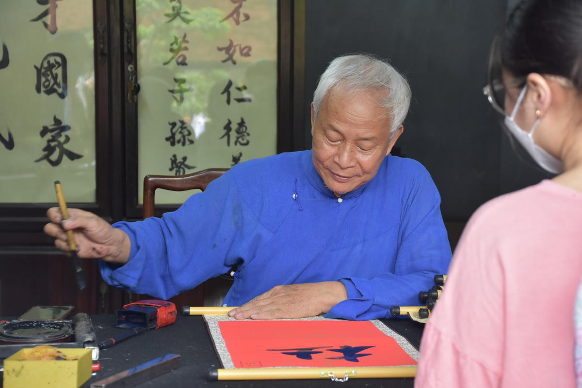 Theo các ông đồ tại Văn Miếu - Quốc Tủ Giám, những chữ thường được xin trước mỗi kỳ thi quan trọng này là: Đỗ, Đỗ Đạt. Thành, Đăng Khoa, Trí, Học, Tài...