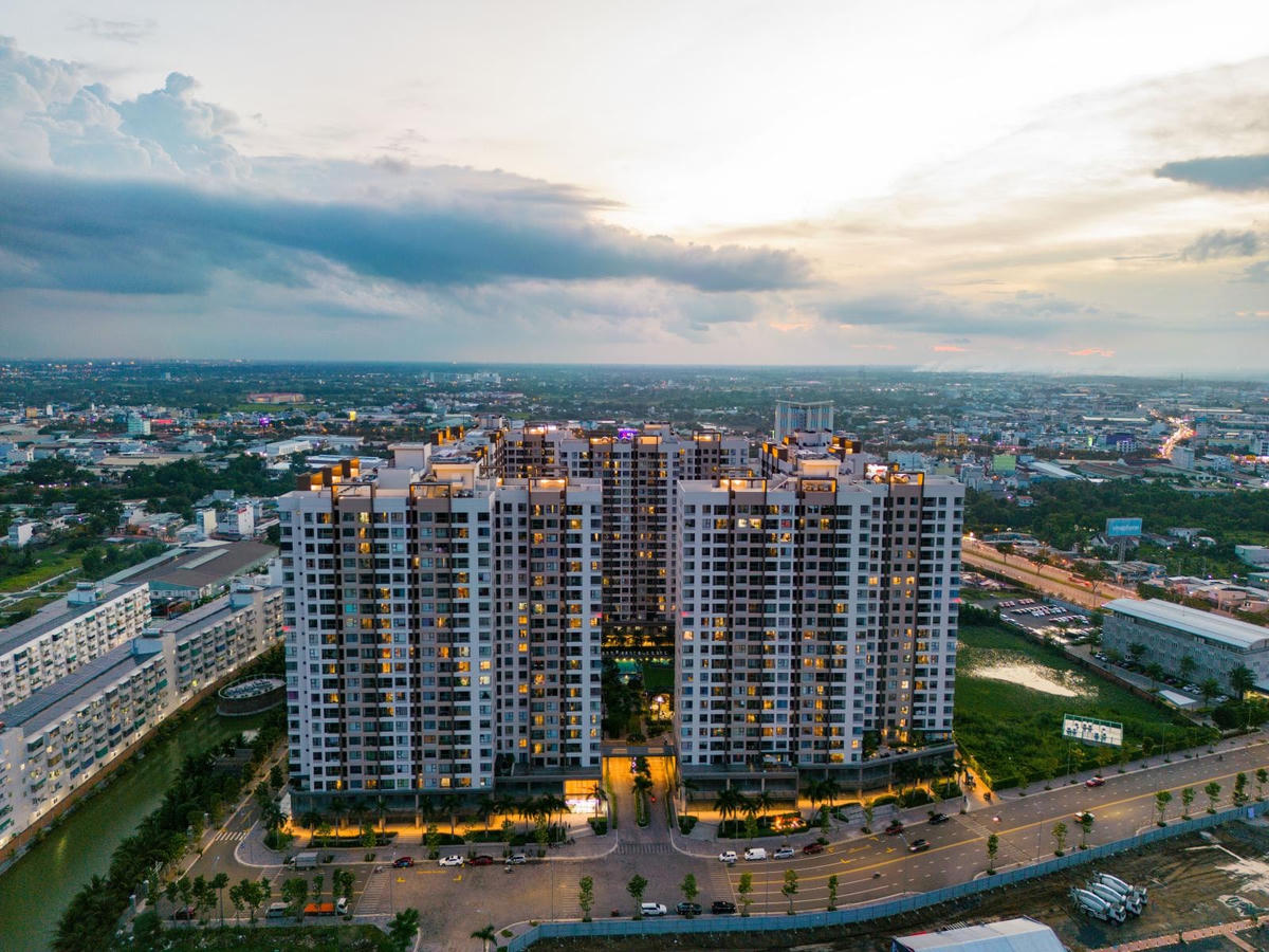 Cân nhắc việc đánh thuế cao với căn hộ có giá trên 50 triệu đồng/m2.