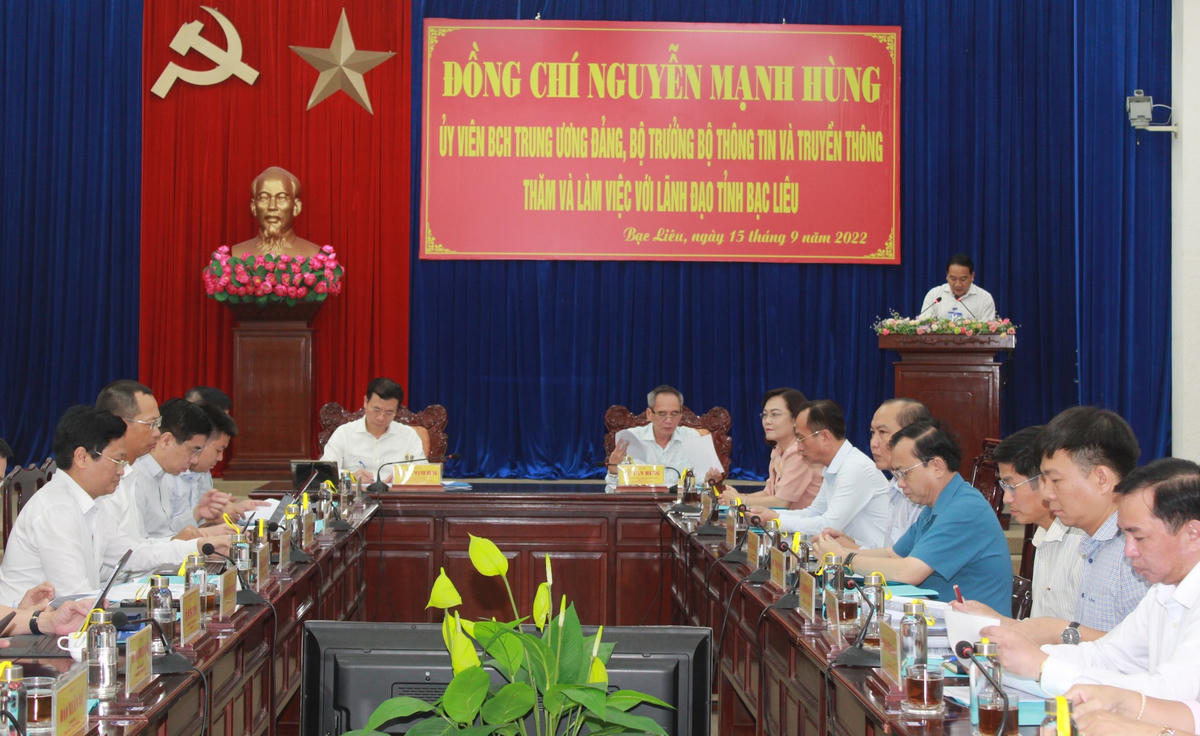 Quang cảnh buổi làm việc của Đoàn công tác của Bộ Thông tin – Truyền thông với lãnh đạo Tỉnh ủy, UBND tỉnh Bạc Liêu về chuyển đổi số.