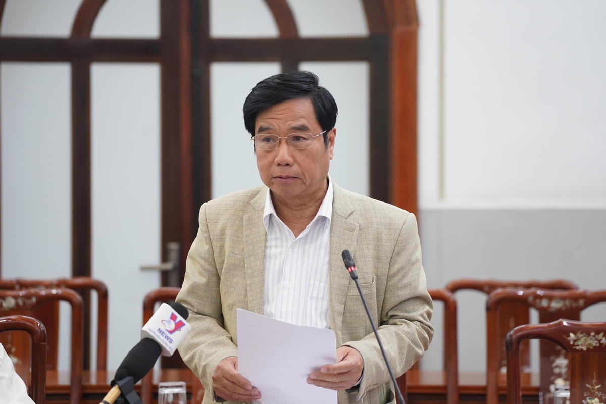 PGS.TS Vũ Hào Quang, nguyên giảng viên khoa Triết - Đại học Tổng hợp Hà Nội phát biểu.