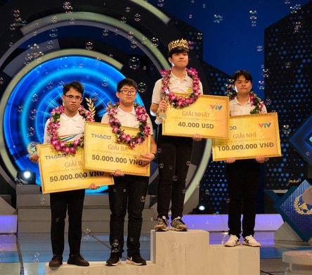 Tại Chung kết cuộc thi Đường lên đỉnh Olympia năm 2022, tổ chức ngày 2/10, Đặng Lê Nguyên Vũ đã xuất sắc giành vị trí quán quân.