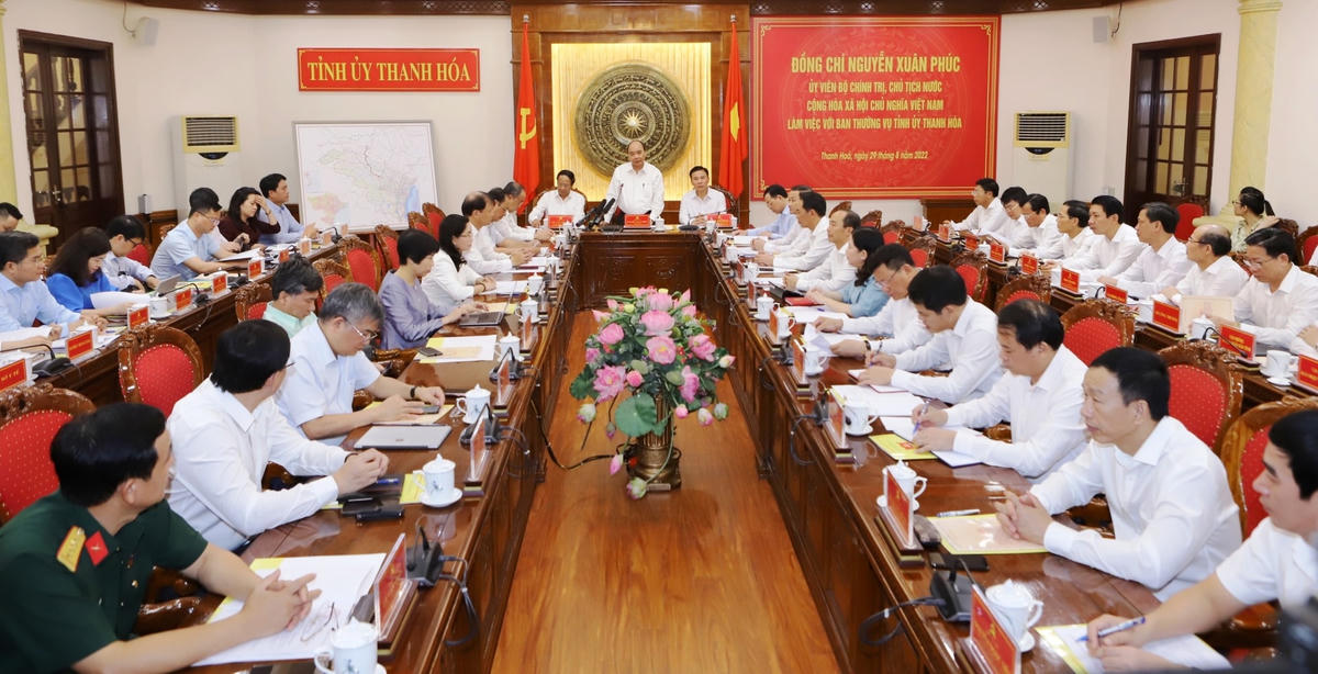 Chủ tịch nước Nguyễn Xuân Phúc làm việc với Tỉnh ủy Thanh Hóa.