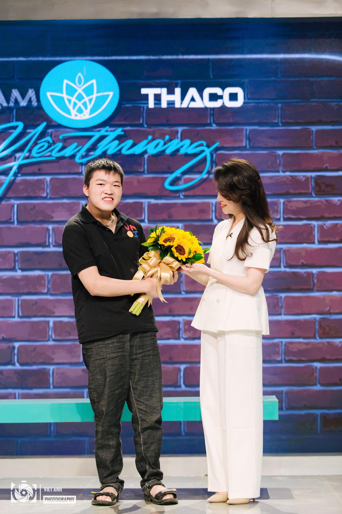 Hành trình vượt khó của Thuận khiến nhiều người nể phục.