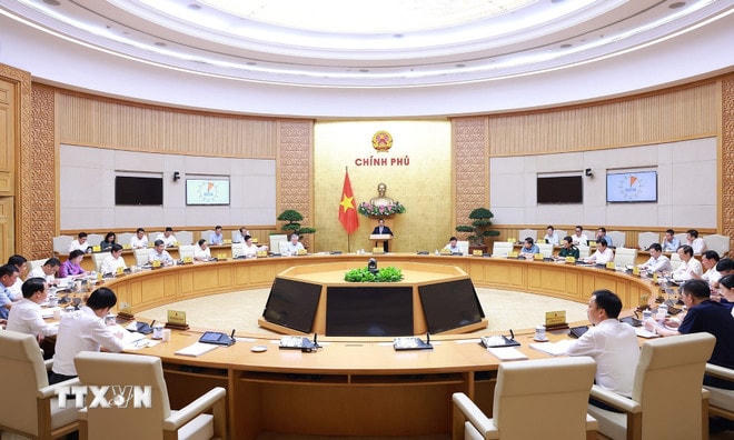 ttxvn-thu-tuong-pham-minh-chinh-chu-tri-phien-hop-chinh-phu-thuong-ky-thang-4-nam-2025-8014712-4.jpg