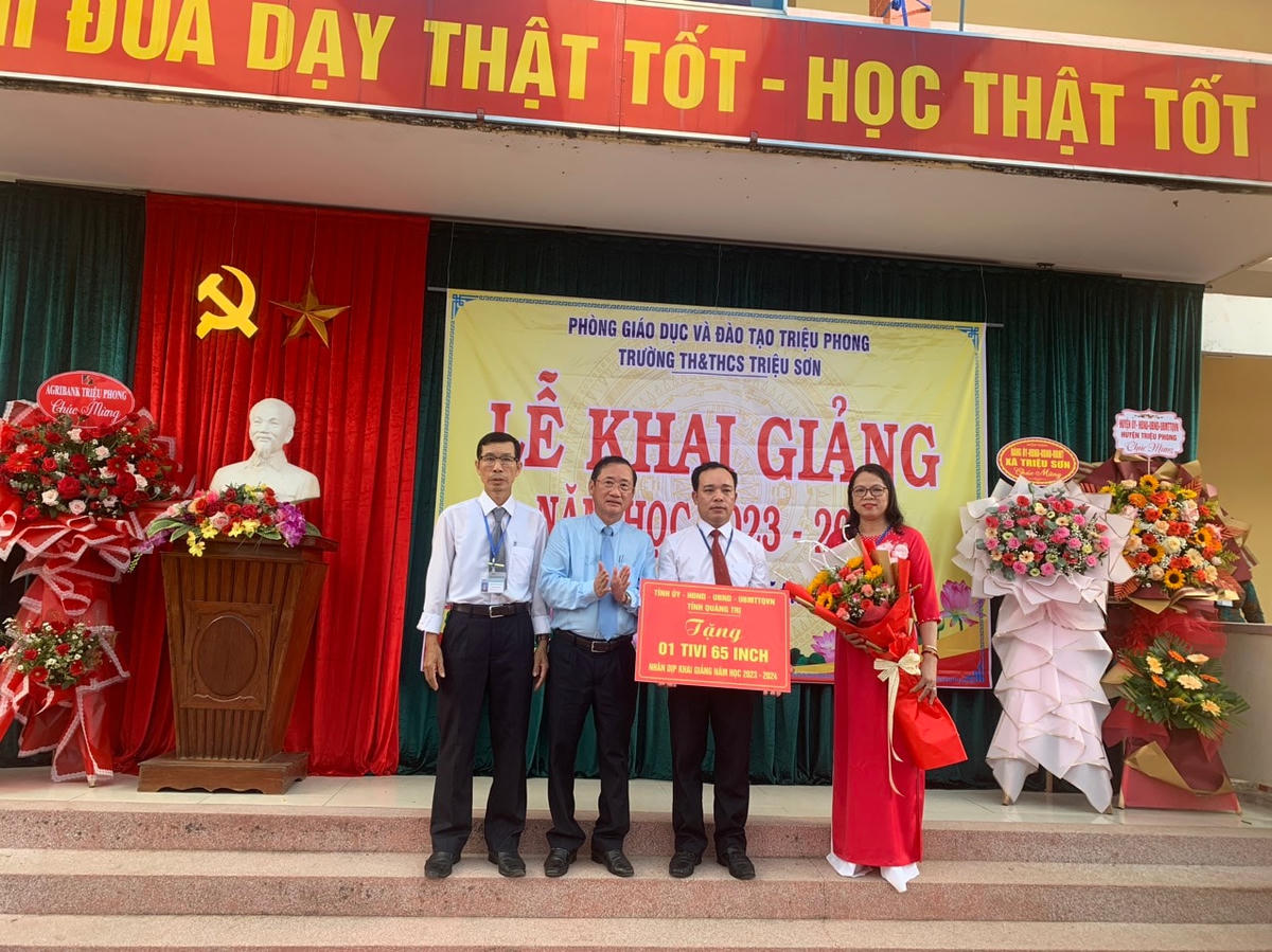 Quảng Trị: Tổ chức lễ khai giảng gọn nhẹ, trang trọng và ý nghĩa