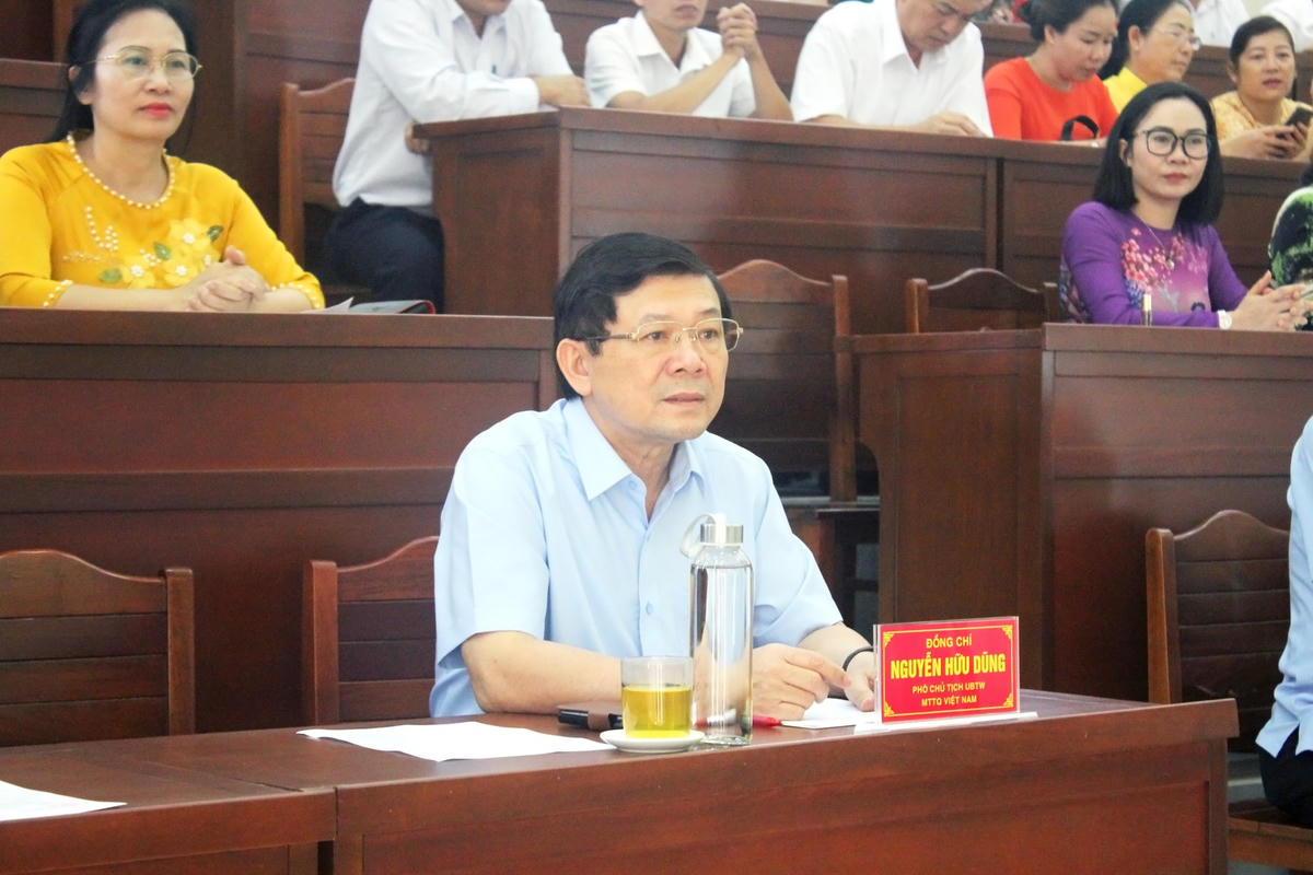 Phó Chủ tịch UBTƯ MTTQ Việt Nam Nguyễn Hữu Dũng tham dự Lễ khai giảng.