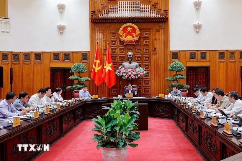 Thủ tướng Phạm Minh Chính chủ trì cuộc họp với các bộ, ngành để chuẩn bị đàm phán thương mại với phía Hoa Kỳ. (Ảnh: Dương Giang/TTXVN)
