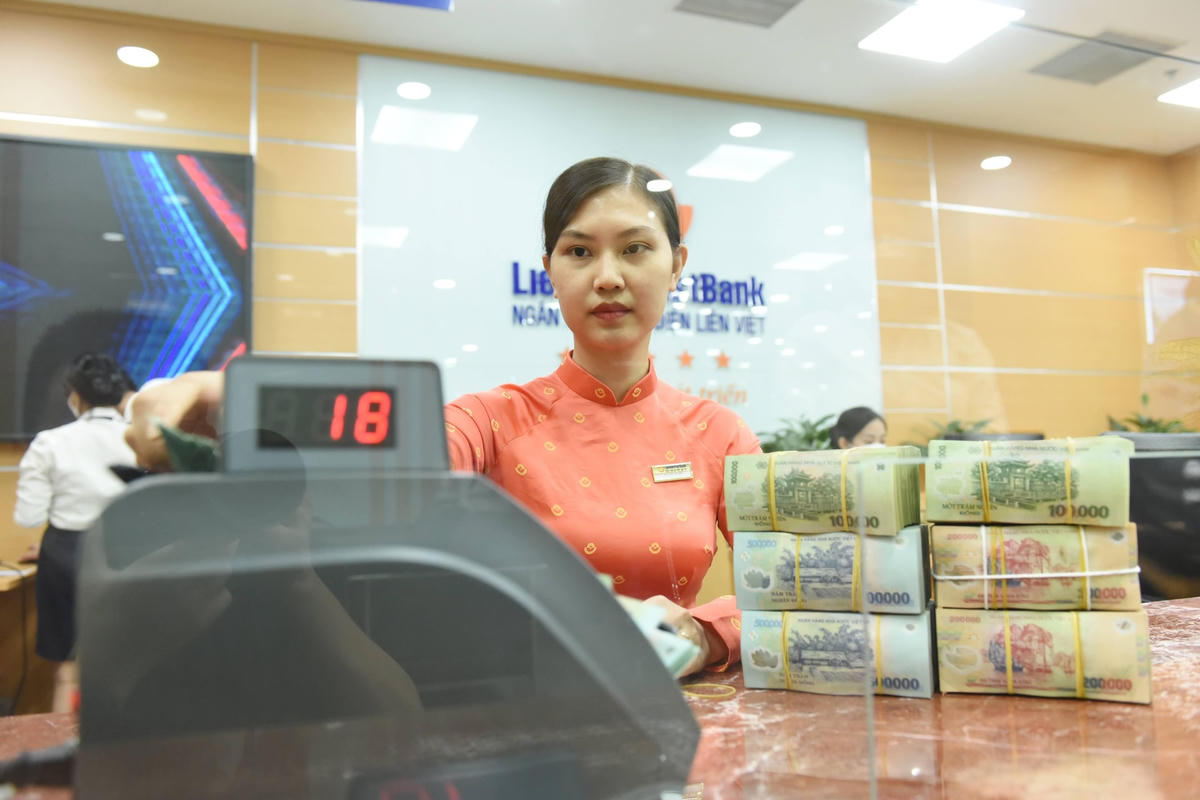 Cộng đồng doanh nghiệp đẩy nhanh sản xuất kinh doanh khi có được nguồn vốn từ ngân hàng. Ảnh: Quang Vinh.