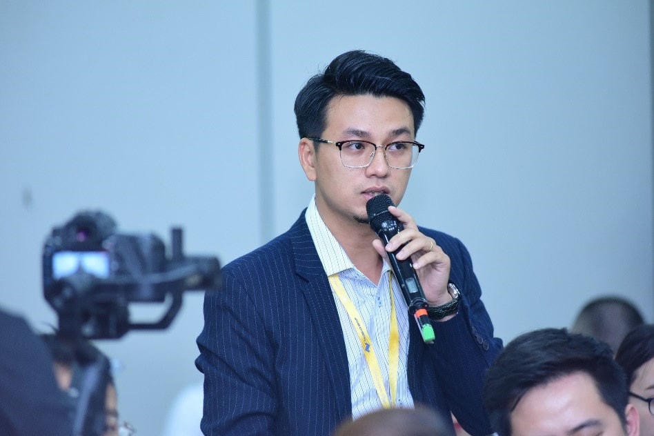 Các cổ đông đưa ra những thắc mắc xoay quanh định hướng của Tập đoàn trong thời gian tới.