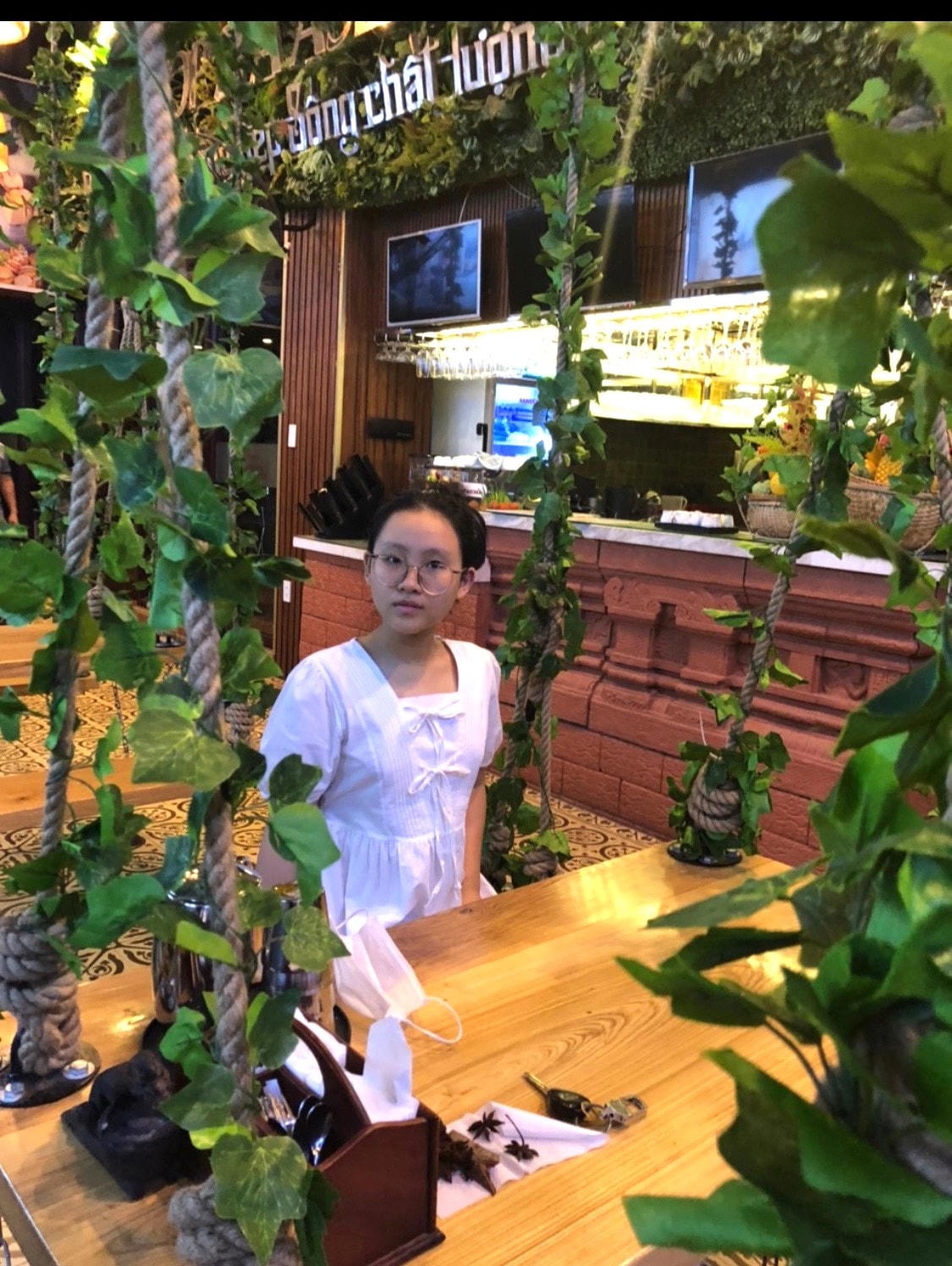 Trang chia sẻ, rất vui mừng khi nhận được học bổng của 10 trường ở Mỹ.