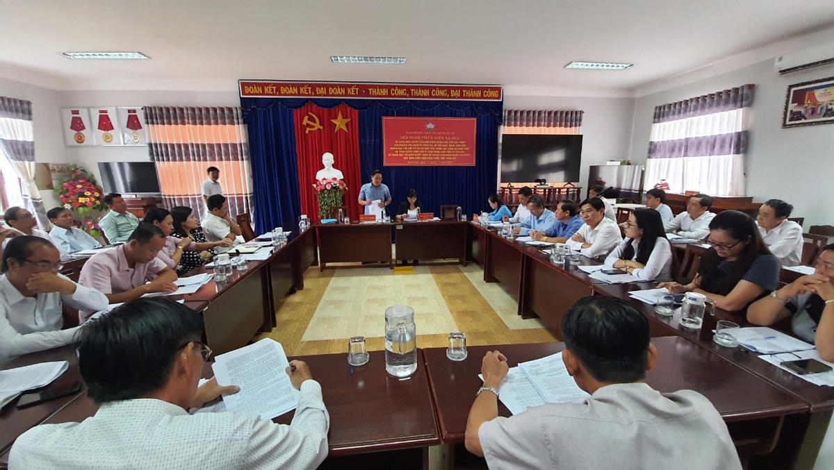 Quang cảnh hội nghị.