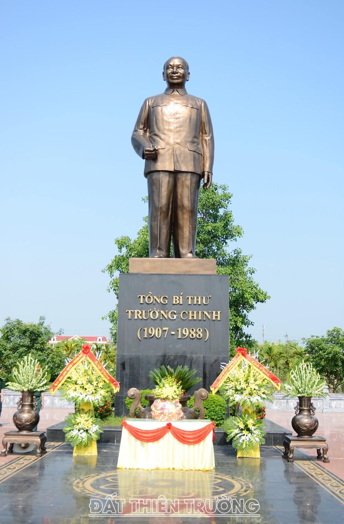 Chủ tịch nước Võ Văn Thưởng thăm nông thôn mới kiểu mẫu ở Nam Định