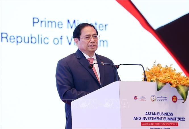 Thủ tướng Phạm Minh Chính phát biểu tại Hội nghị thượng đỉnh kinh doanh và đầu tư ASEAN 2022. Ảnh:TTXVN.