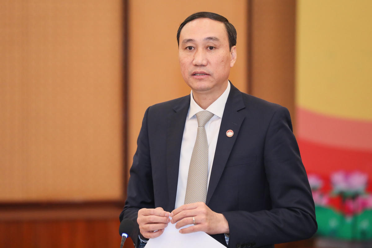 Phó Chủ tịch Phùng Khánh Tài phát biểu tại Hội nghị.