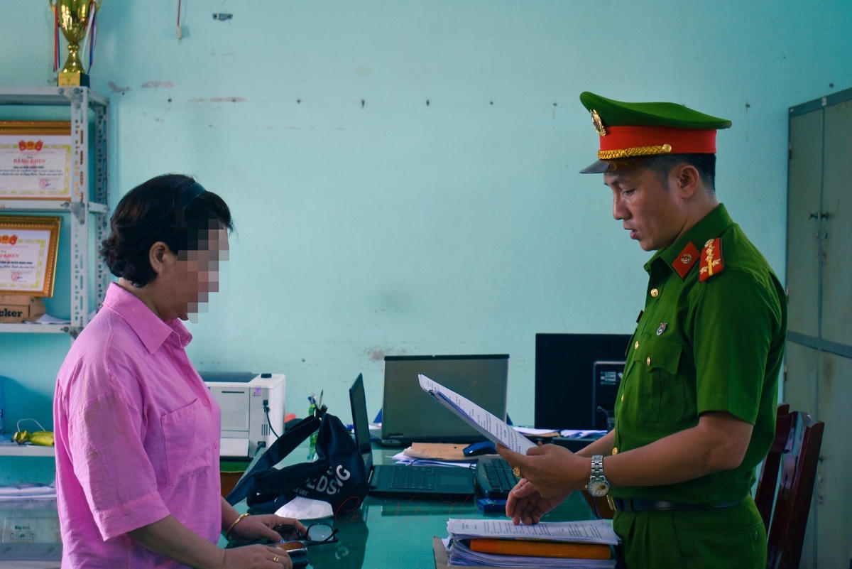 Đối tượng Võ Thị Yến tại cơ quan Công an.  