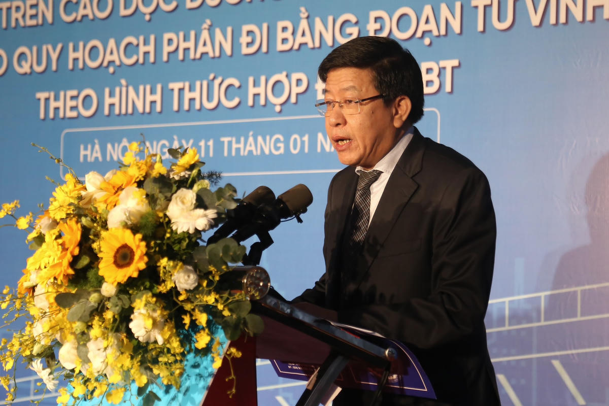 Phó Chủ tịch UBND TP Hà Nội Dương Đức Tuấn phát biểu tại buổi lễ.