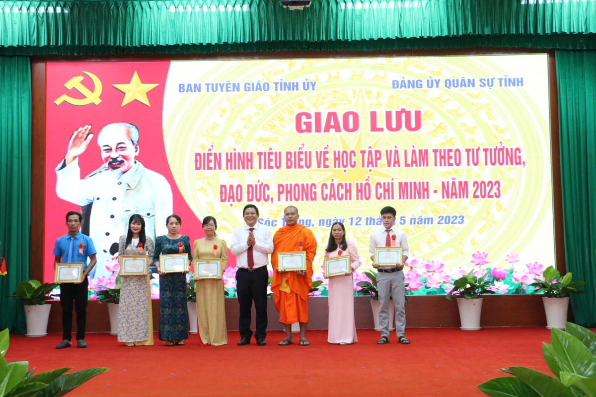 Chị Phan Thị Thúy Kiều đã được nhận nhiều bằng khen của Trung ương và địa phương. 