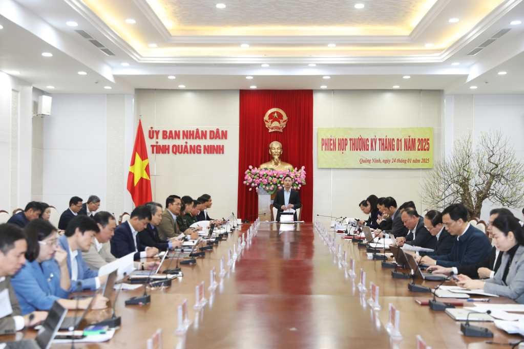 Quang cảnh cuộc họp.