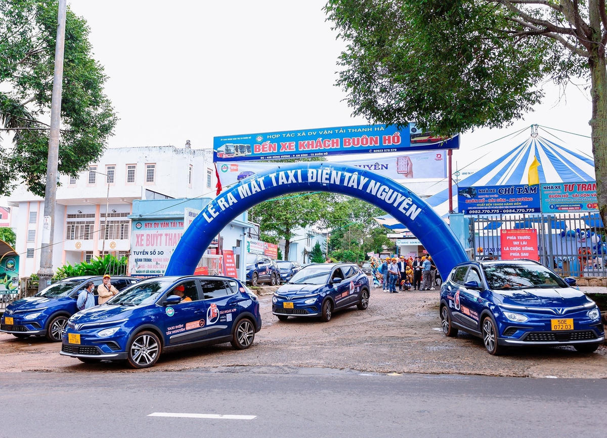 Taxi điện Tây Nguyên với tiêu chí xanh giúp giảm thiểu tiếng ồn, bảo vệ môi trường.