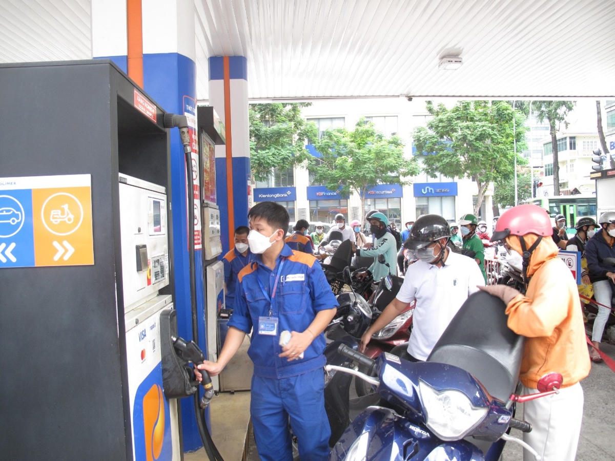 Trước đó, người dân tại TP HCM 