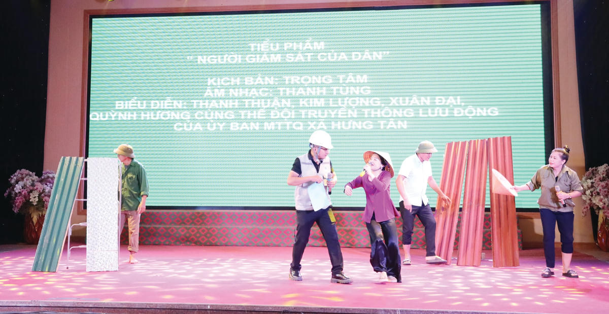 Hơn 500 'diễn viên' tham gia Hội thi 'Ban giám sát đầu tư của cộng đồng giỏi'