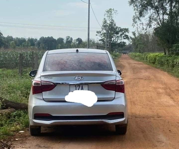 Các đối tượng nhanh chóng “tẩu thoát” khi bị phát hiện hoặc đã lừa được nhiều người mua sản phẩm. Ảnh: CA xã Vĩnh Thủy.