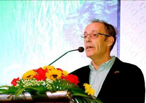 Tiến sĩ Robert Caudwell