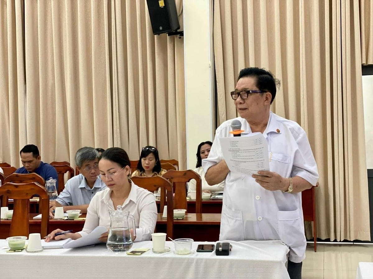 Nhiều đại biểu đề nghị cần giám sát chặt chẽ hoạt động thu - chi của các trường học.