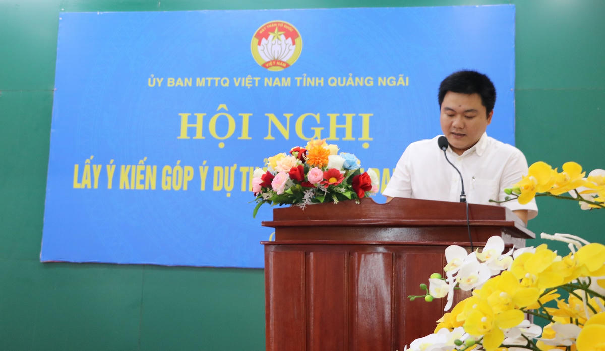 Các đại biểu tham gia phát biểu góp ý tại Hội nghị.  