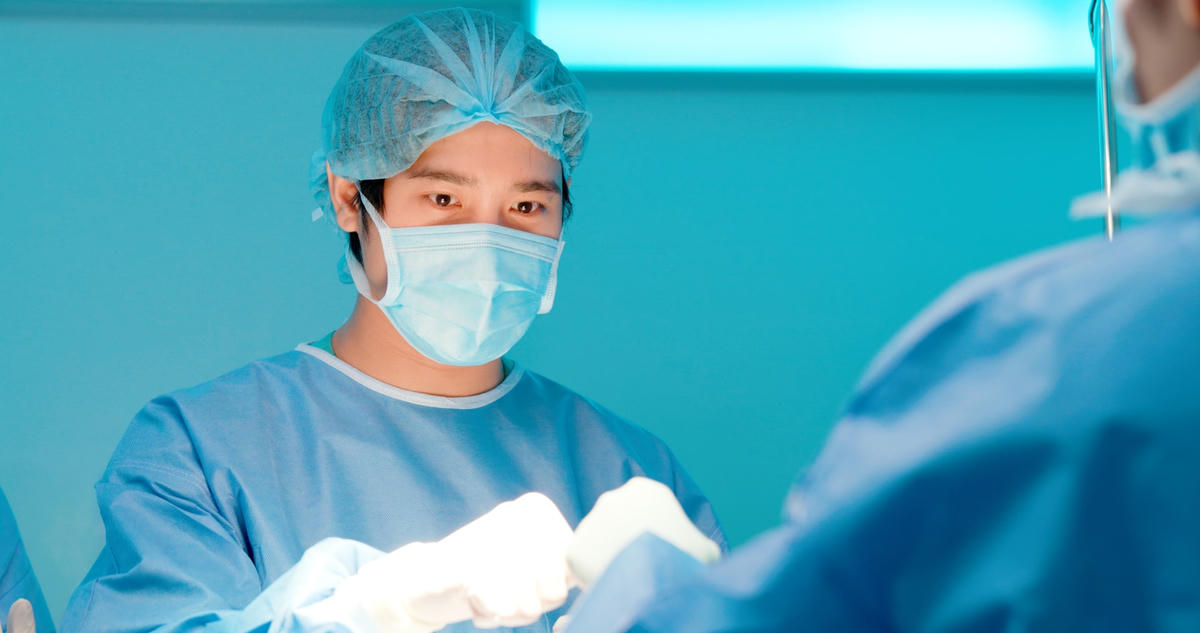 Bộ phim xoay quanh cuộc đời, số phận của bác sĩ Nam do Trần Phong thủ vai. 