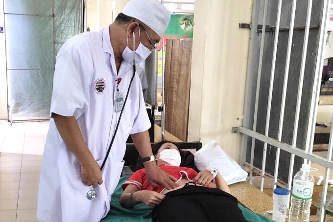 Bện nhân điều trị sốt xuất huyết, tại Bệnh viện Đa khoa khu vực Ninh Hòa.