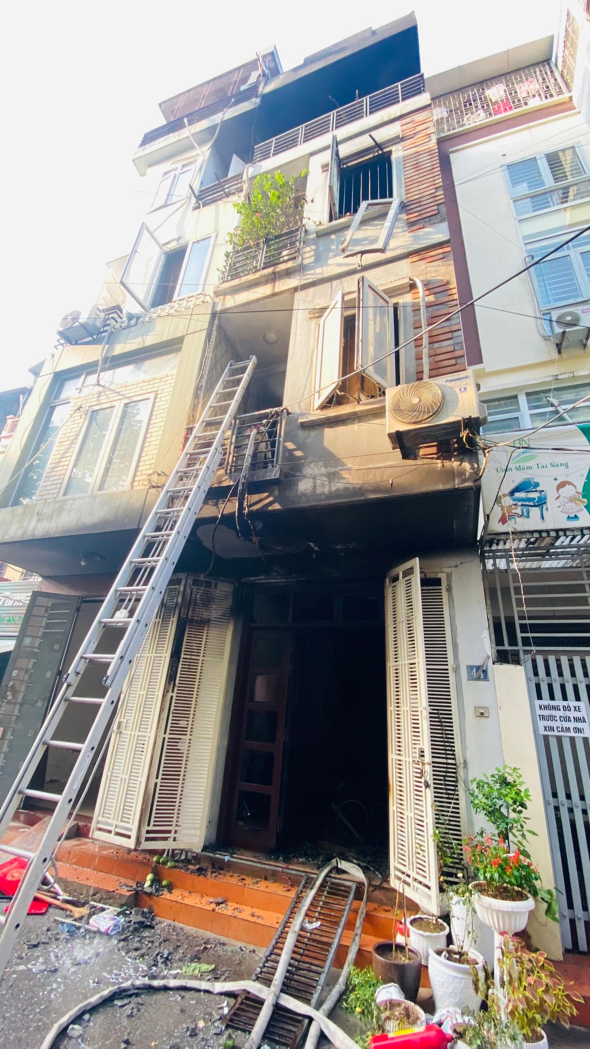 Ngôi nhà xảy ra cháy (Ảnh: Công an cung cấp).