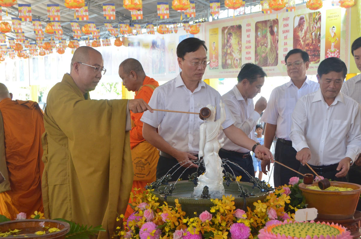 Các nghi thức tại buổi lễ.
