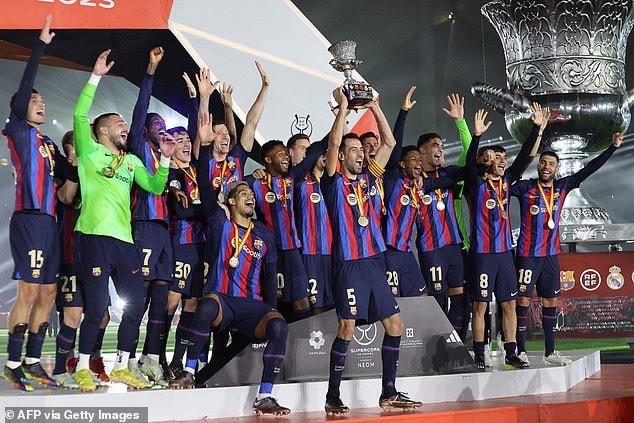 Barcelona đoạt Siêu Cup Tây Ban Nha đầy thuyết phục (Ảnh: GI).
