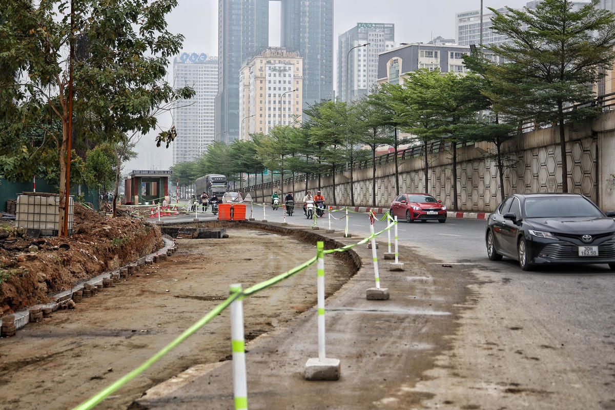 Hai đơn nguyên cầu đô thị được xây dựng là cầu vĩnh cửu kết cấu dầm thép bản mặt bê tông cốt thép liên hợp, tĩnh không dưới là 4,75m, tĩnh không đường đô thị đi trên cầu vượt là 4,5m.