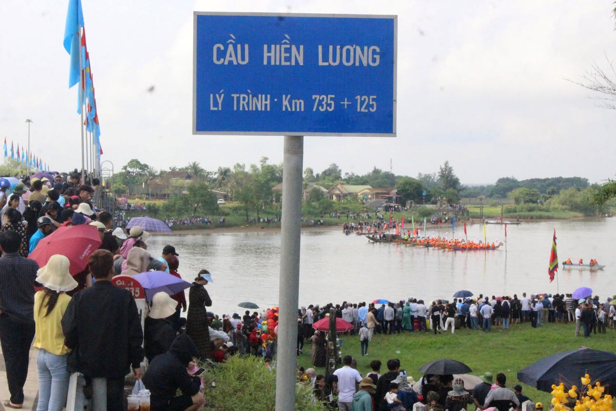 dua-thuyen-1.jpg