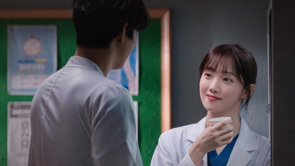 “Người thầy y đức” liên tục gặt hái thành công, thu về lượt xem áp đảo trong 3 phần.