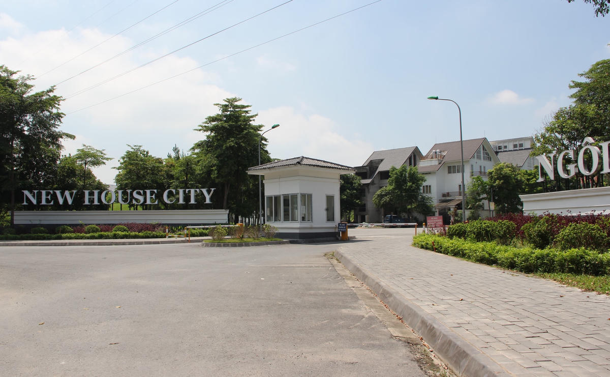 Dự án Khu nhà ở cao cấp Ngôi Nhà Mới (New House City) tại thị trấn Quốc Oai (TP Hà Nội) được UBND tỉnh Hà Tây (cũ) giao cho Tập đoàn Lã Vọng đầu tư xây dựng vào năm 2008, với số tổng vốn đầu tư của dự án lên đến 2.000 tỷ đồng.